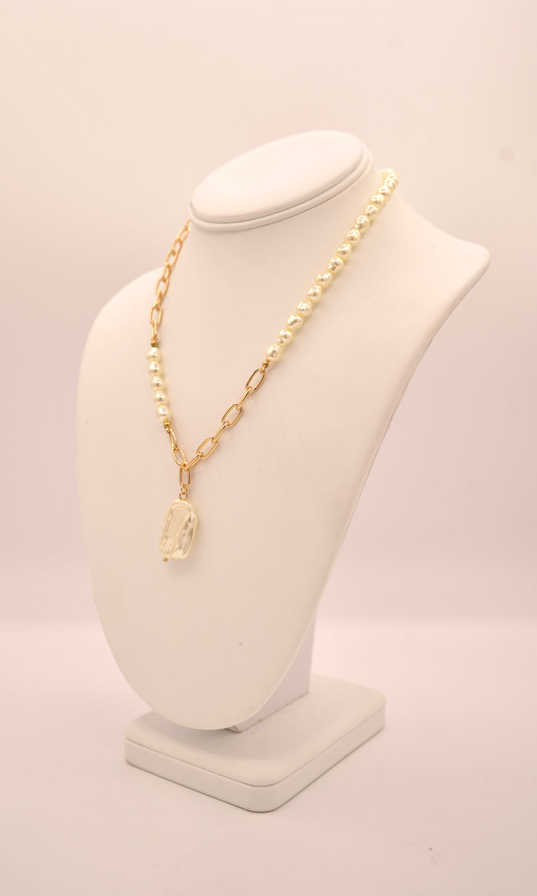 Vivienne Necklace