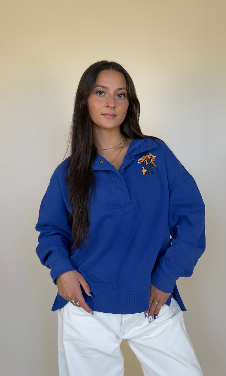Teamwork Pullover