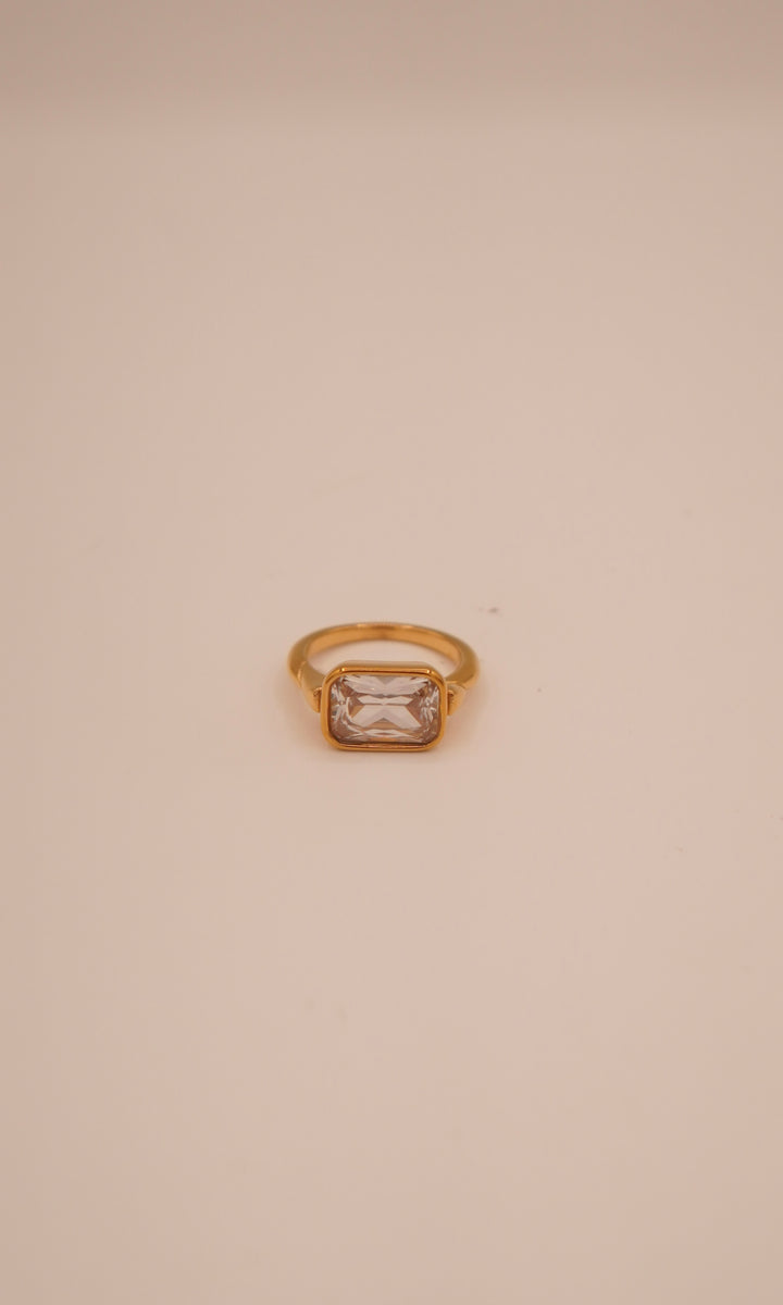 Simply Ring