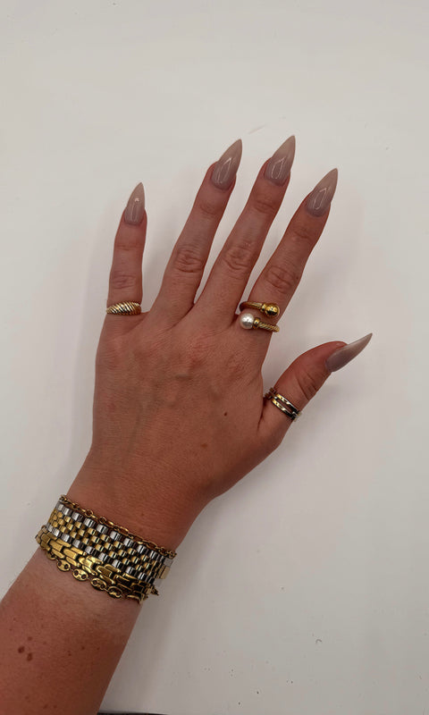 Millie Ring