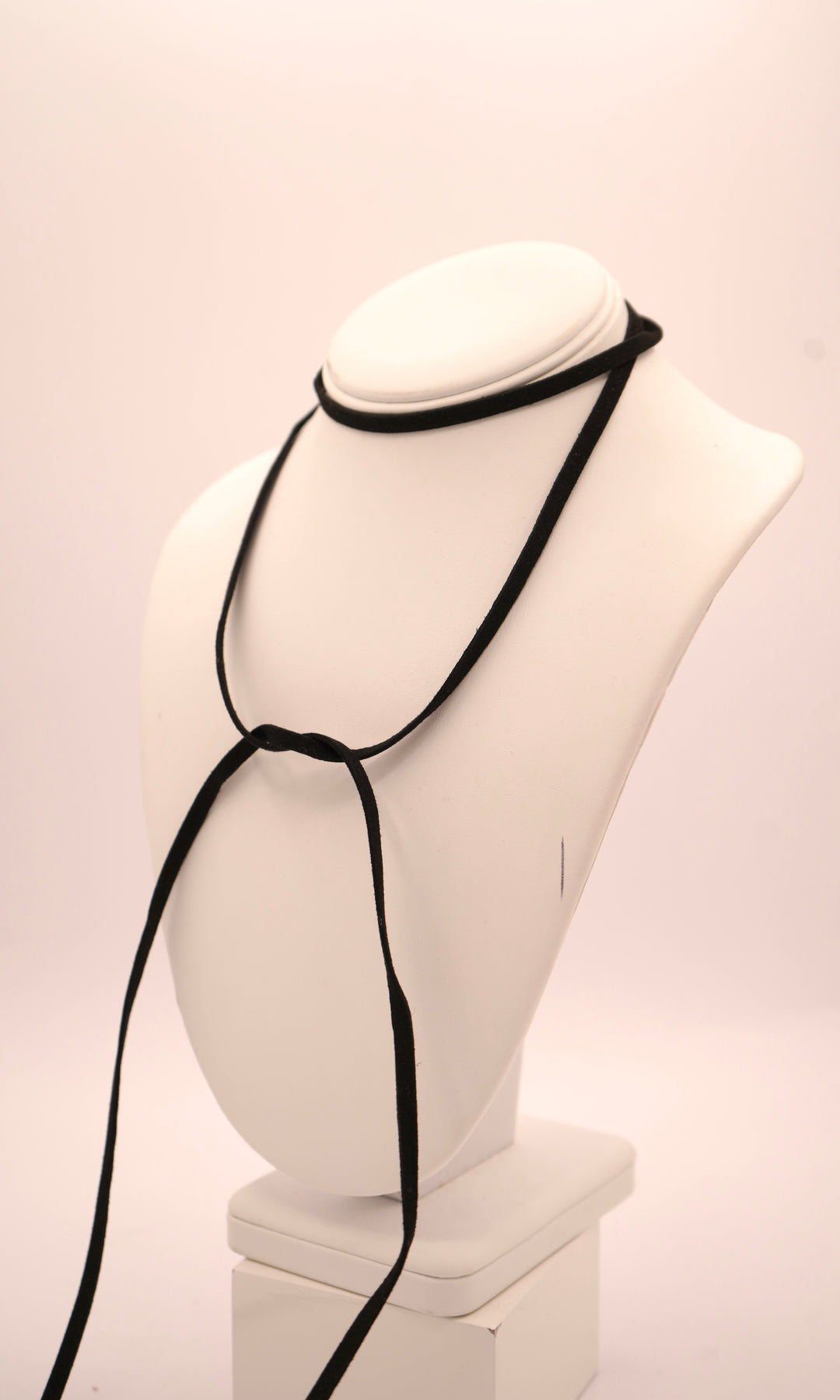 Oak & Ivy Tie Necklace
