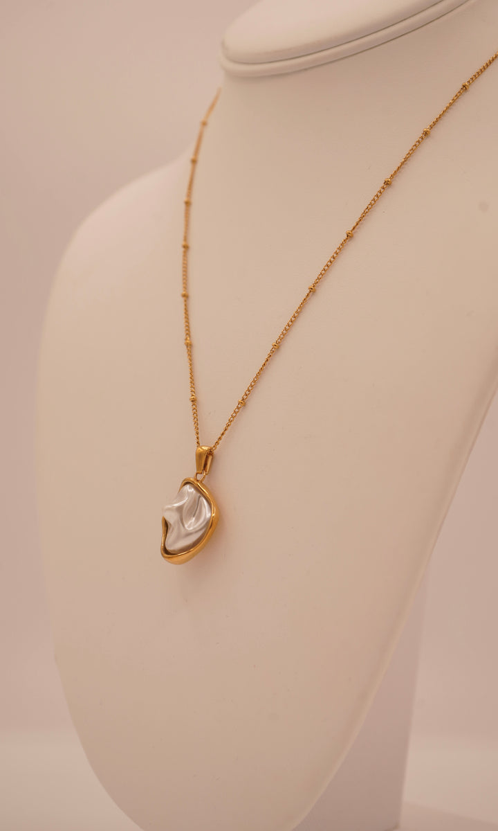 True Necklace