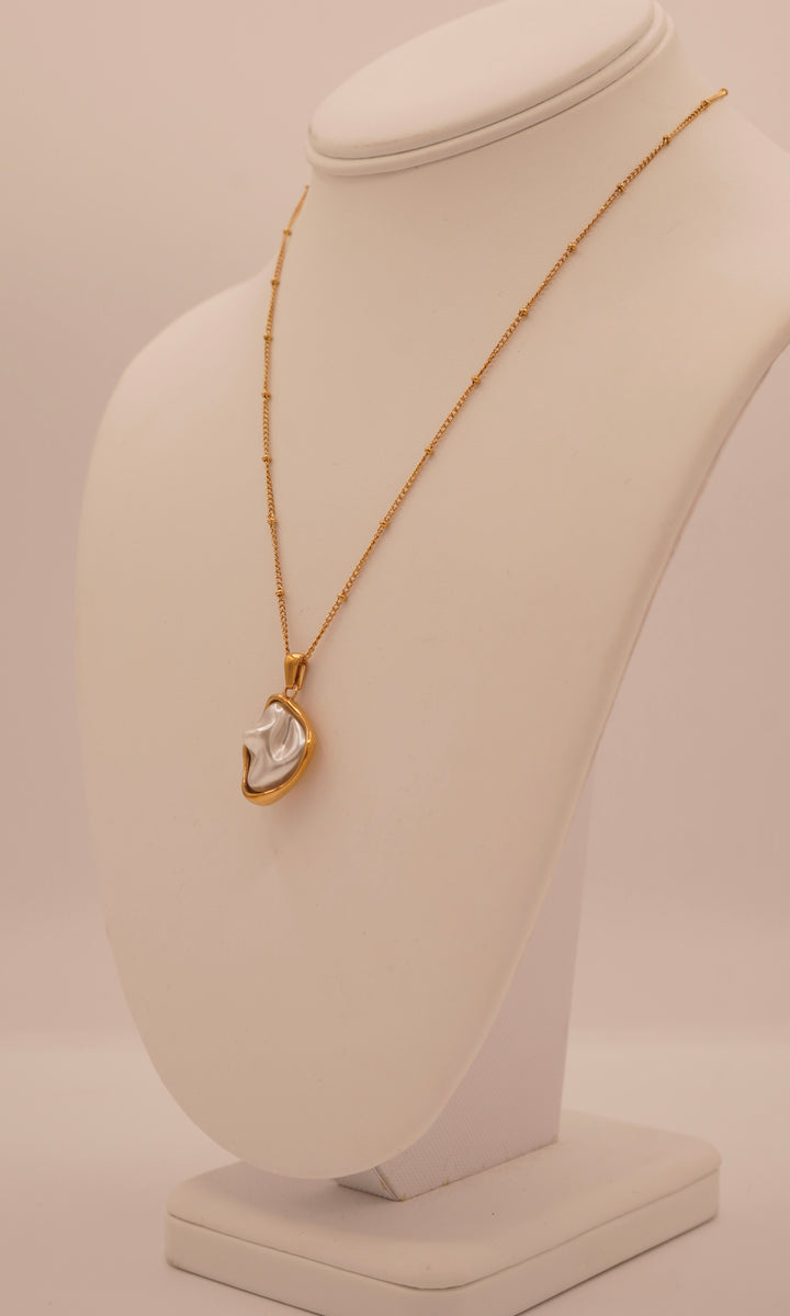 True Necklace