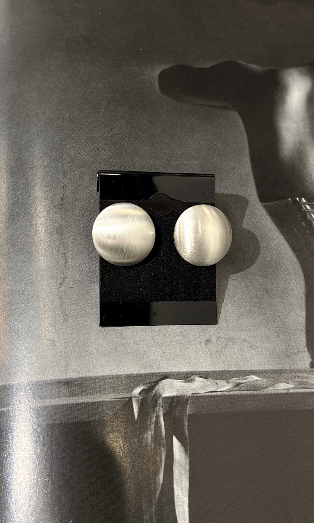 Lie To Girls Earring