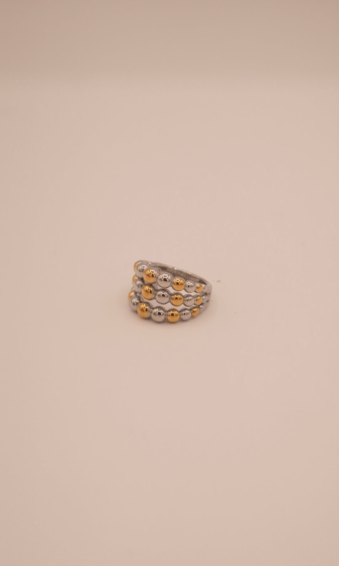 Spotlight Ring