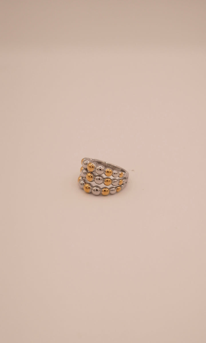 Spotlight Ring