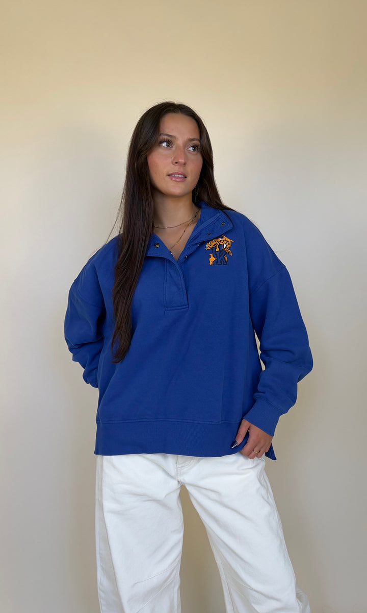 Teamwork Pullover