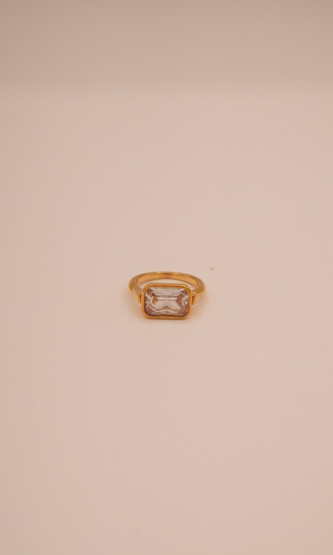 Simply Ring