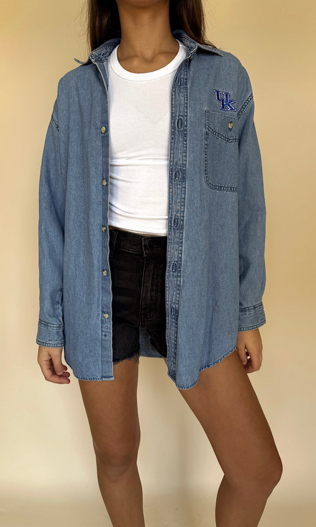 Vintage Button-Up 643