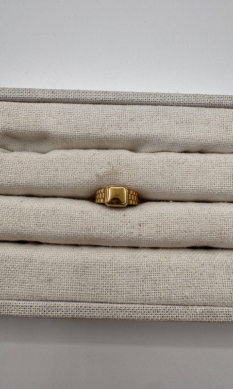 Traitor Ring