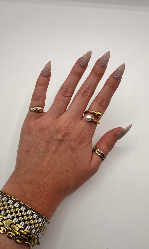 Millie Ring