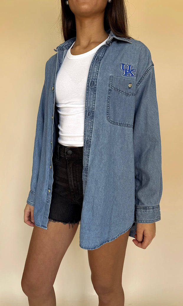 Vintage Button-Up 643