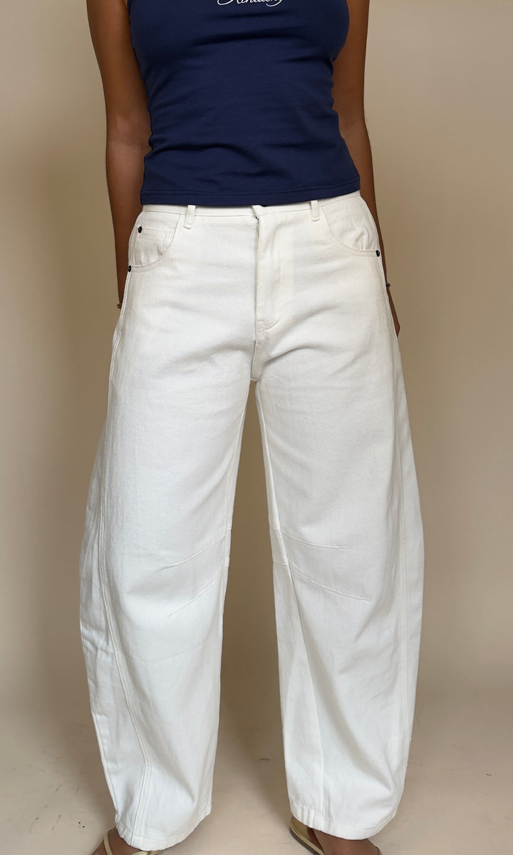 Chelsea Barrel Jean
