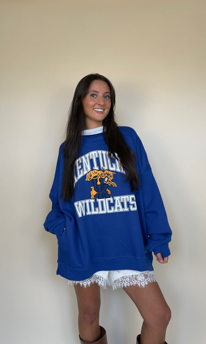 Alma Mater Mockneck
