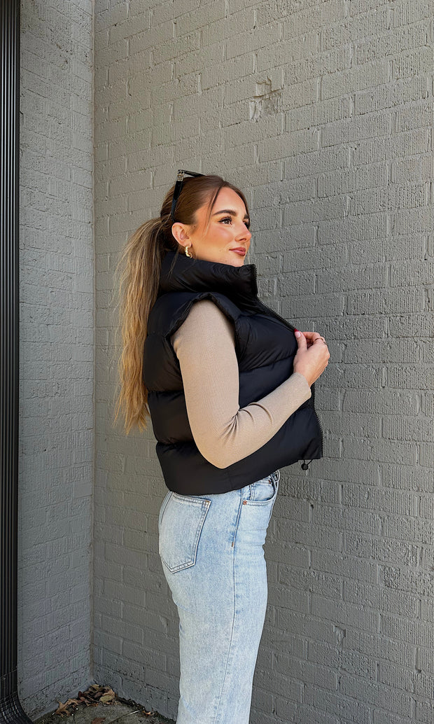 Hiatus Top