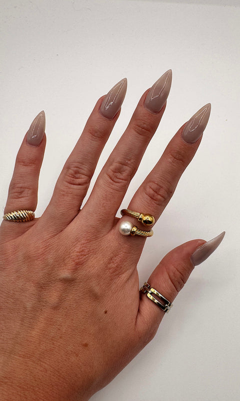 Millie Ring