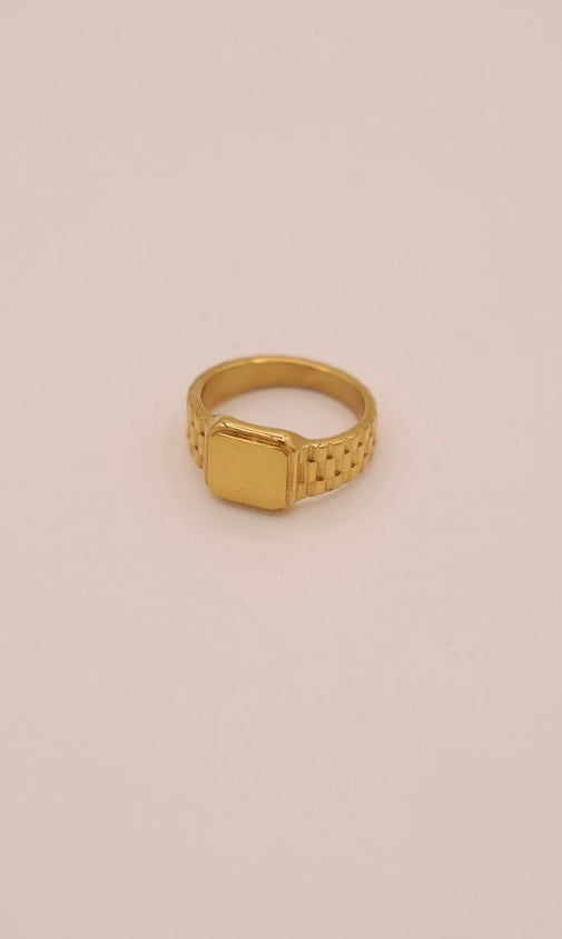 Traitor Ring