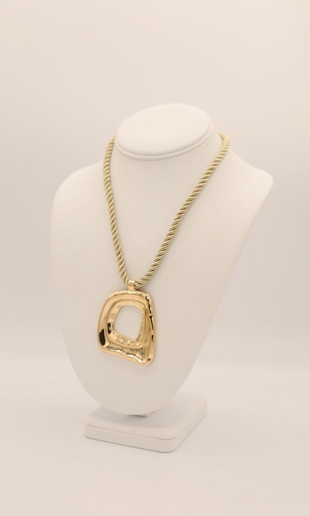 Shelby Necklace