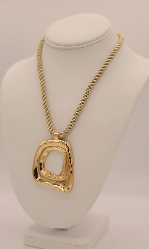 Shelby Necklace