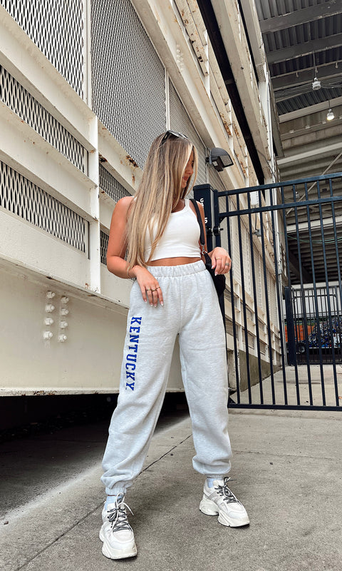 12 Sweatpants Outfits That Aren't Just For Lounging - Society19
