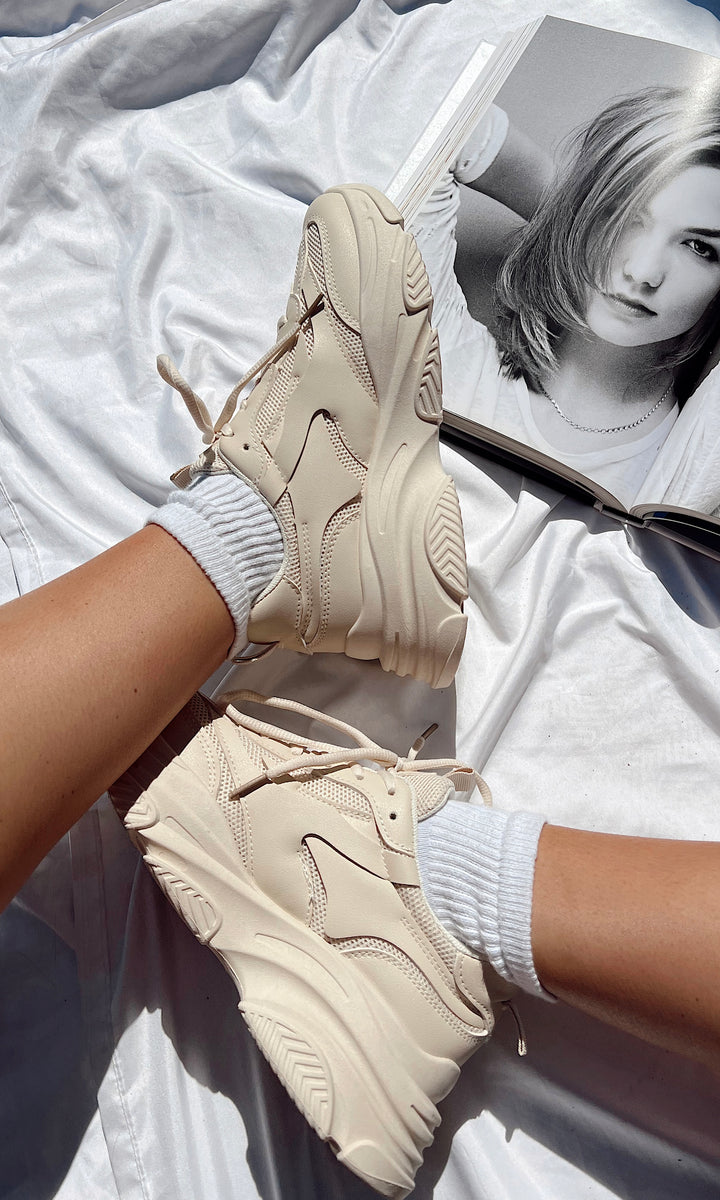 Day To Night Sneaker