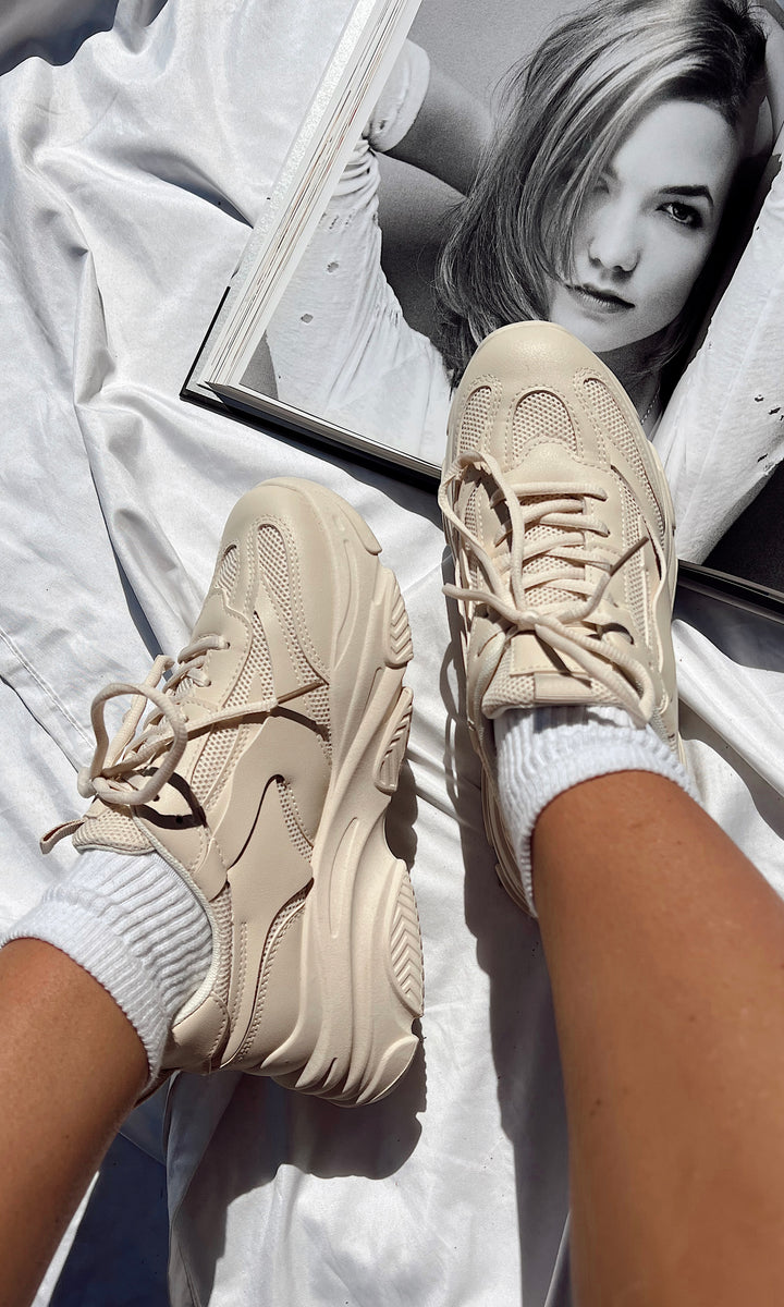 Day To Night Sneaker